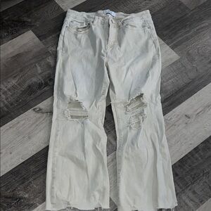 Women’s Distressed Boyfriend Jeans in Light Cream
